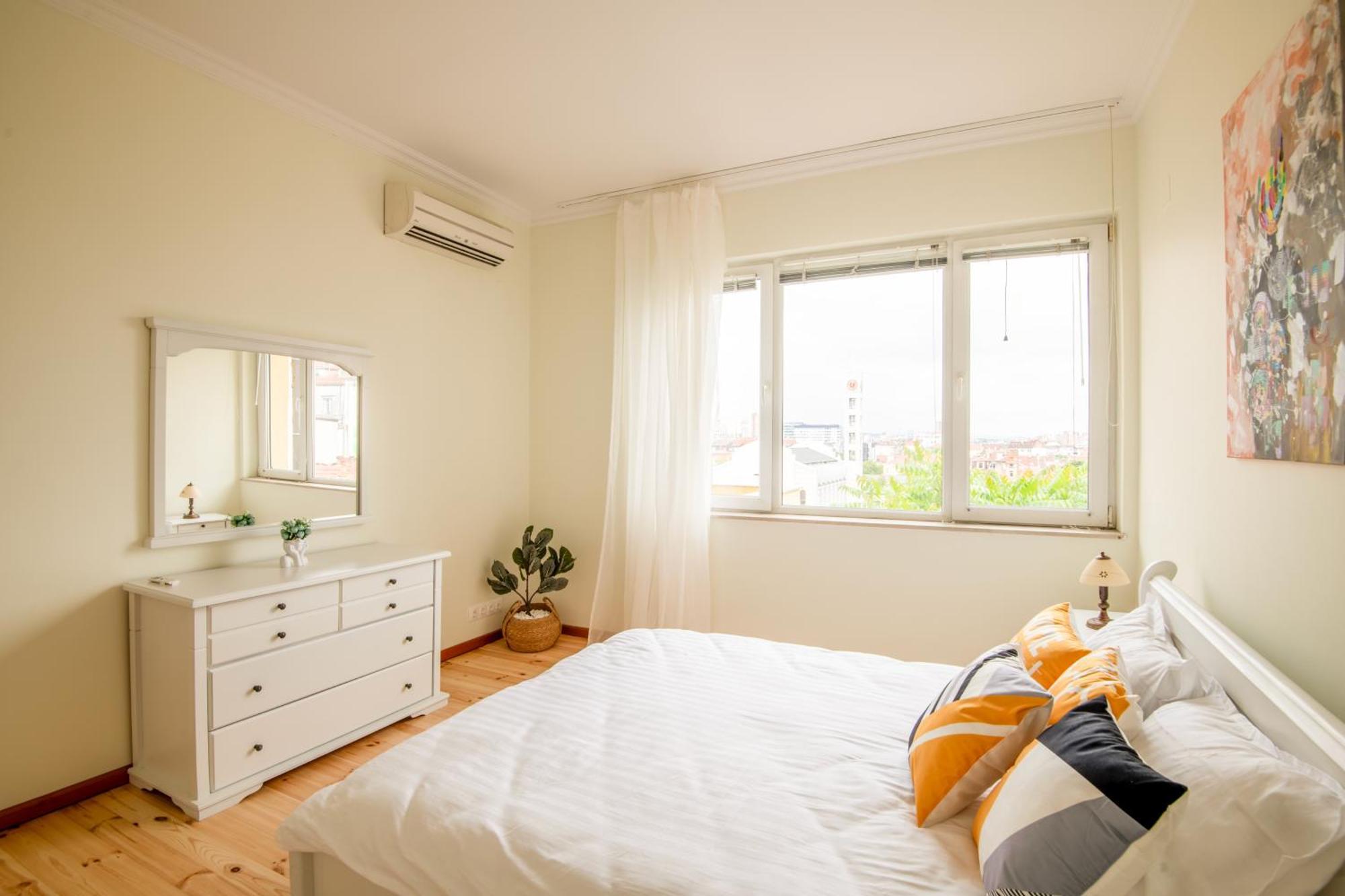 A Luxurious 2 Bedroom Apartment In Center Sofia Exterior foto